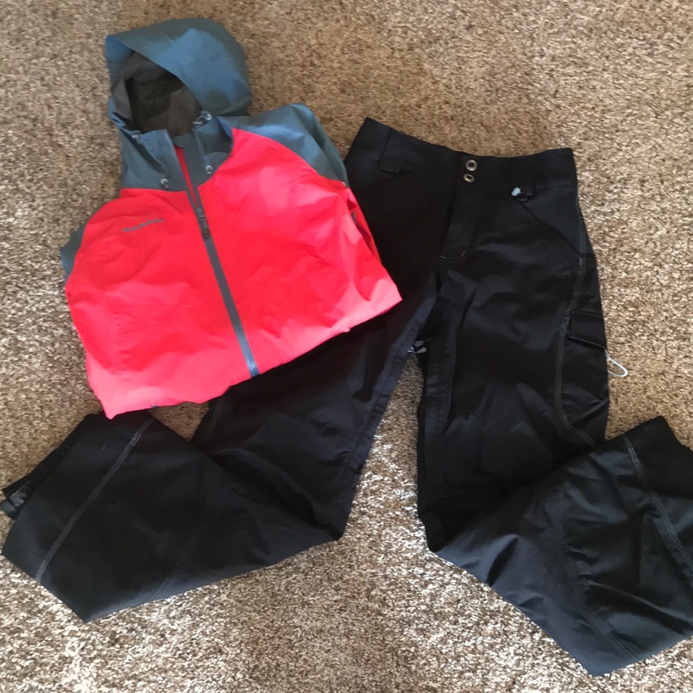 4 pocket Patagonia snow pant : size 28 mens